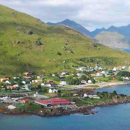 Leilighet Med Balkong Og Havutsikt Pa Napp. Exterior foto