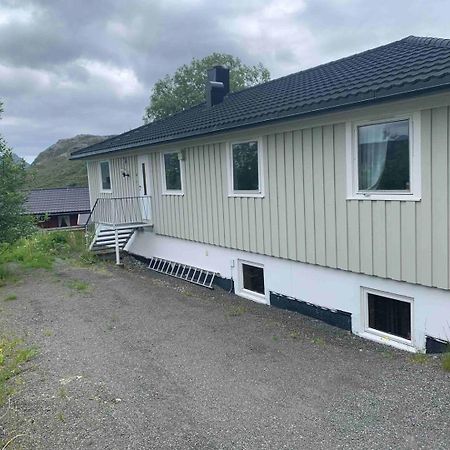 Leilighet Med Balkong Og Havutsikt Pa Napp. Exterior foto